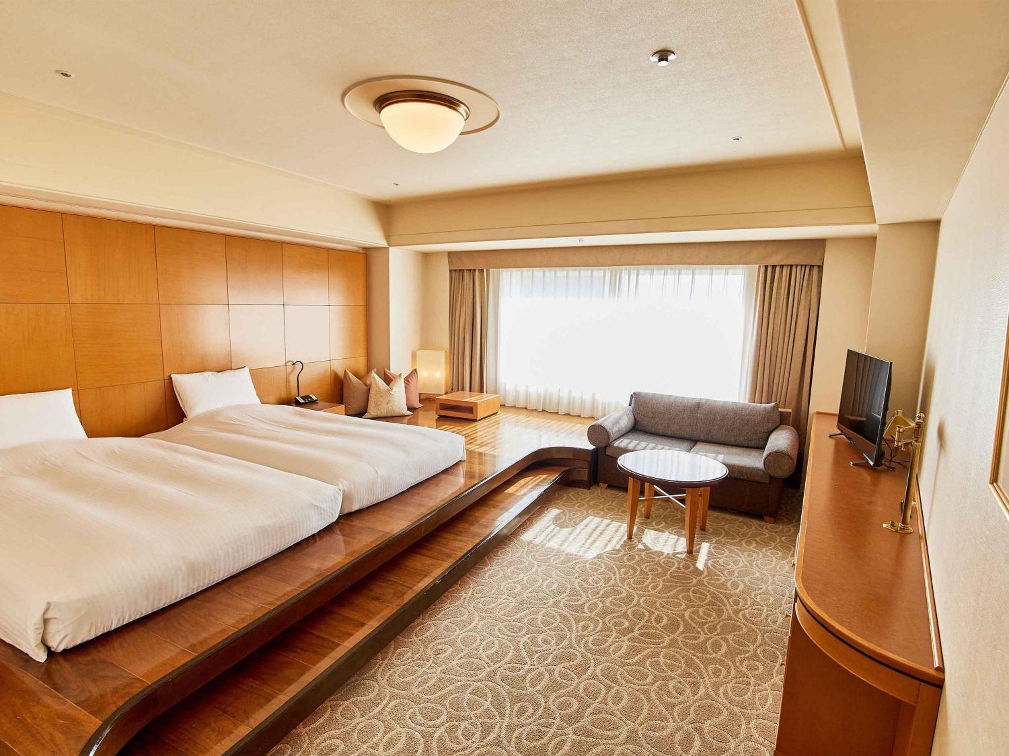 Resort Brighton Tokyo Bay 5*